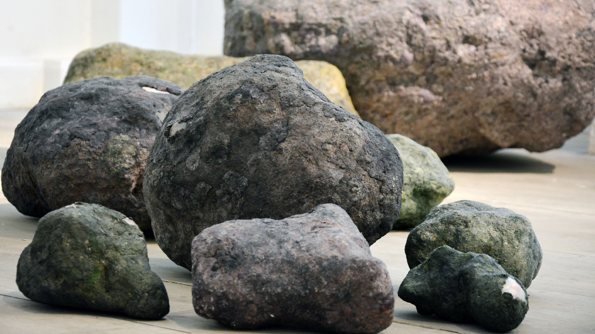 Sculpture in Stone Form with Artist Merve Dündar slide 0